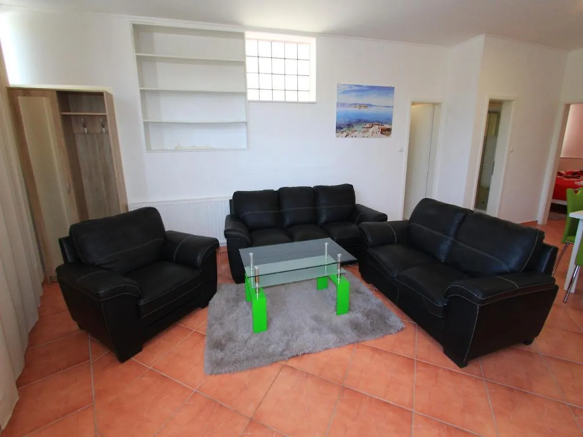Apartments Nero Novi Vinodolski Croatia