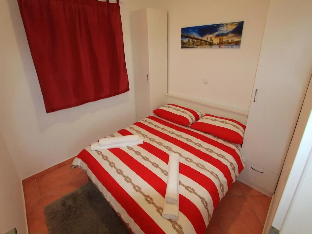 Apartments Nero Novi Vinodolski Croatia
